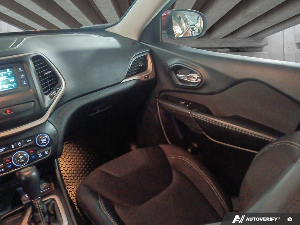 2015 Jeep Cherokee 2601729A | North Red Edmonton - photo #24
