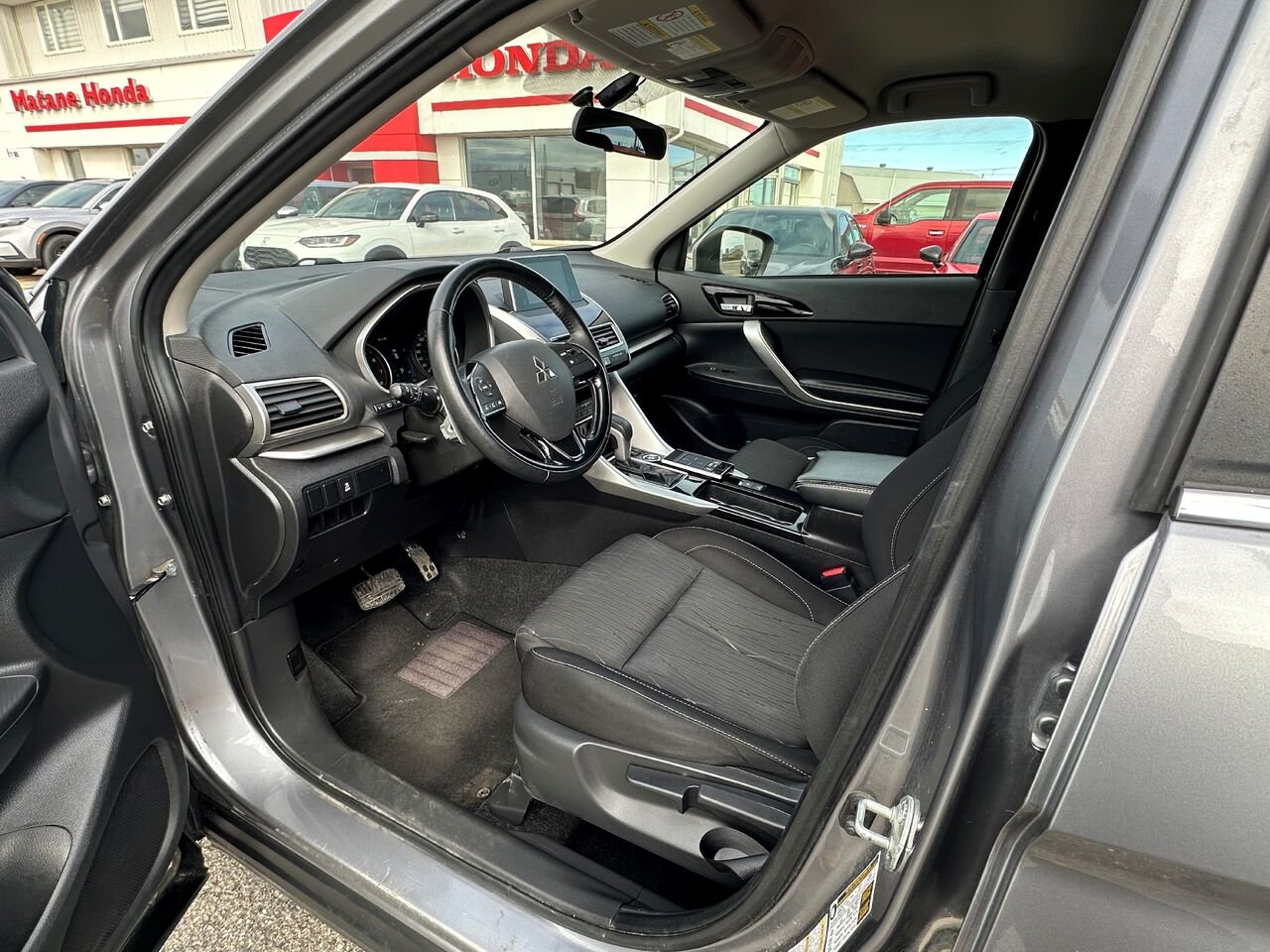 2018 Mitsubishi Eclipse Cross SE S-AWC gray Matane - photo #9