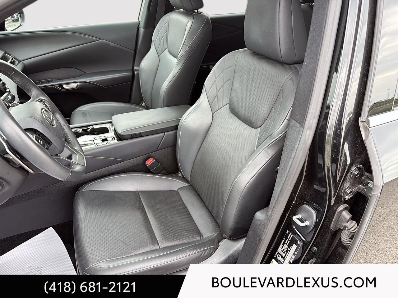 Lexus RX 19232A 2024 Noir Québec - photo #8