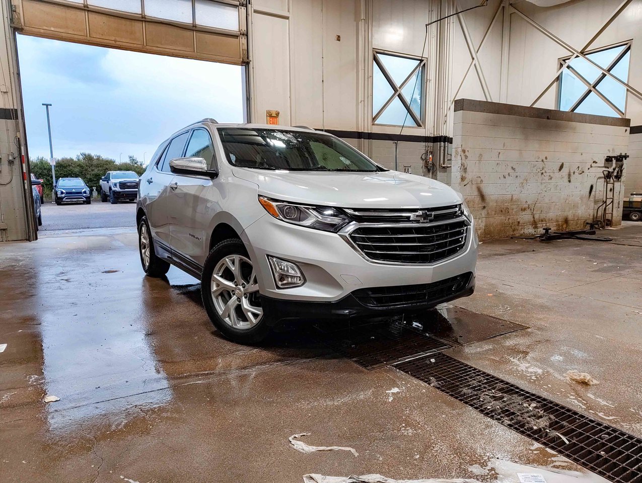2021 Chevrolet Equinox AWD 4dr Premier Grey Sherwood Park - photo #1