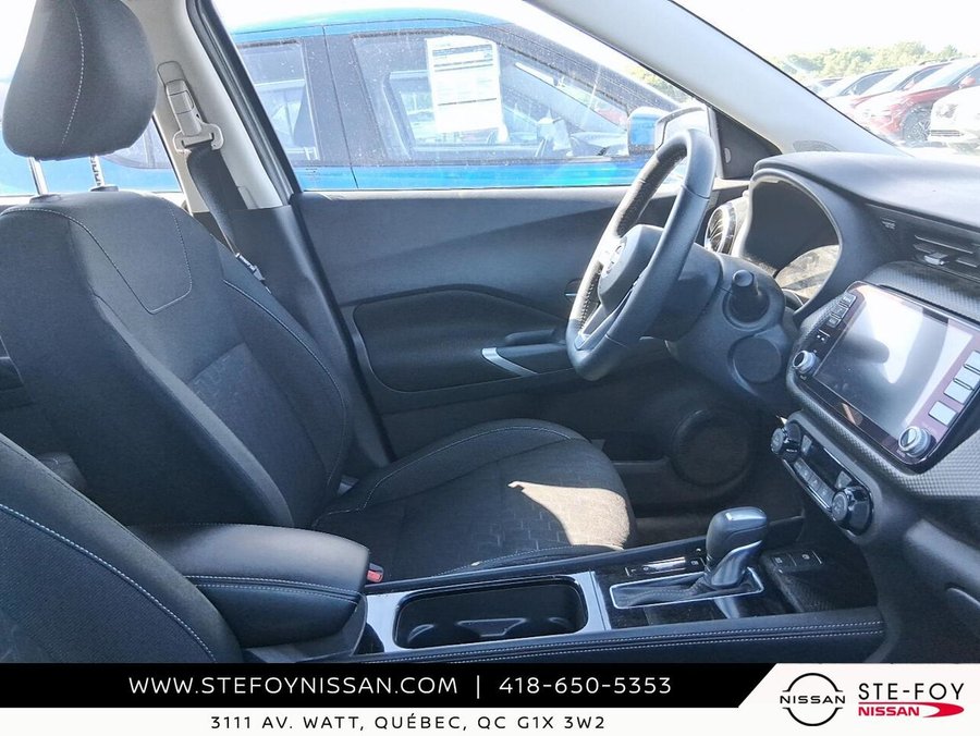 Nissan Kicks SV TA S6771 2024 Gris