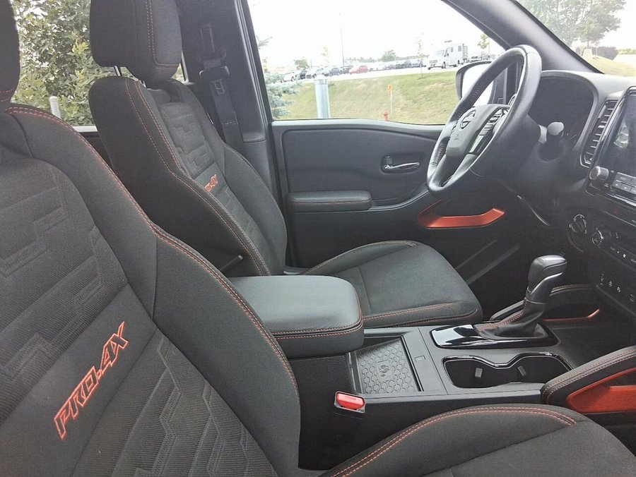 2022 Nissan Frontier PRO-4X 2022 Grey