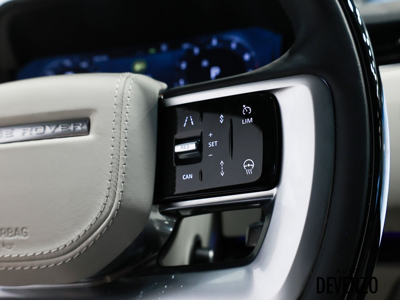 2024 Land Rover Range Rover Grey Saint-Eustache - photo #14
