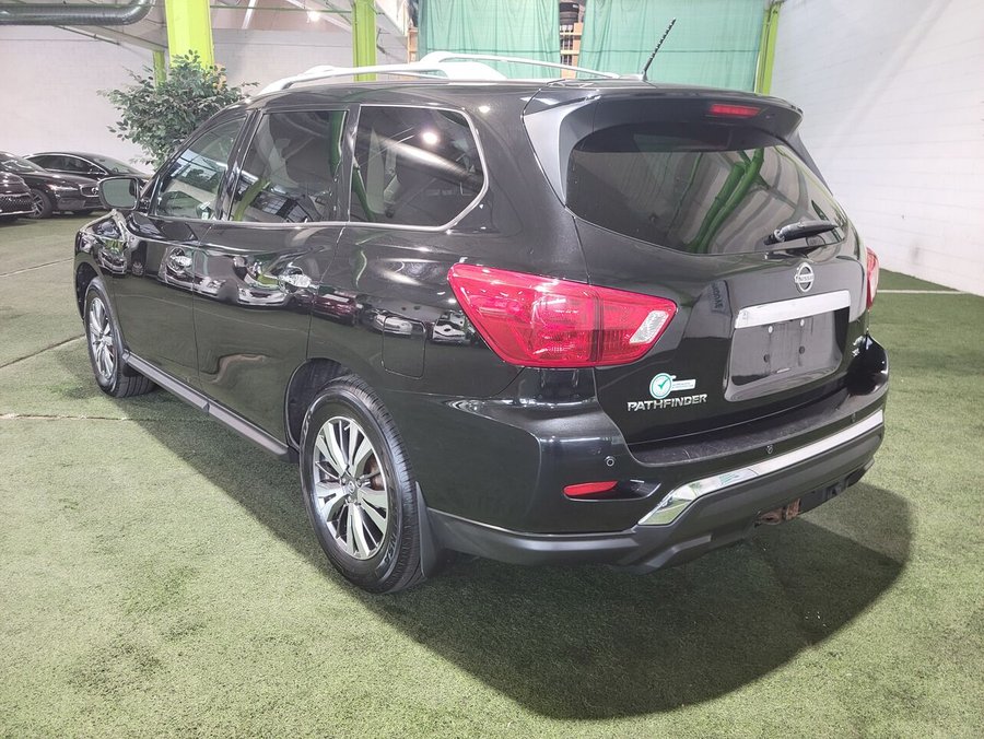 2018 Nissan Pathfinder 2018 Black