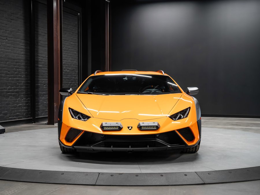 2023 Lamborghini Huracan 2023 Orange