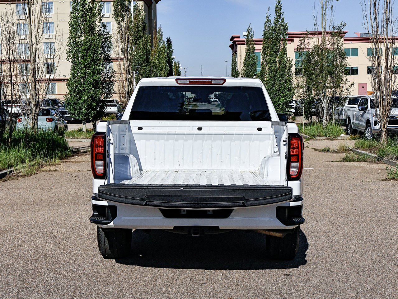 2024 GMC Sierra 1500 4WD Crew Cab 147 Pro White Sherwood Park - photo #14