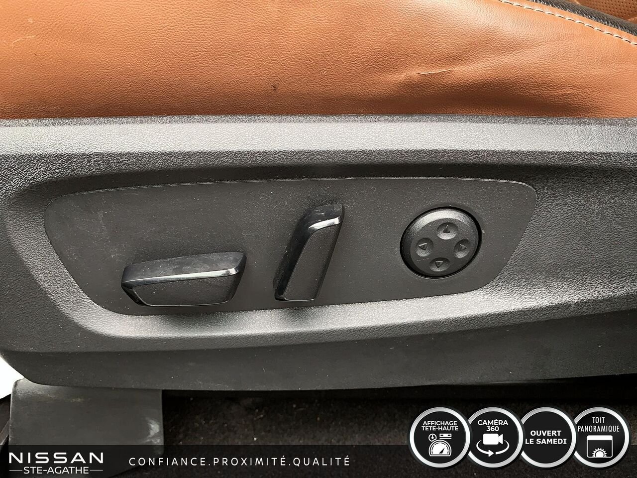 2023 Nissan Pathfinder Platinum | CUIR BRUN | TOIT PANORAMIQUE | TOWING PACKAGE | Green Saint-Jérôme - photo #17
