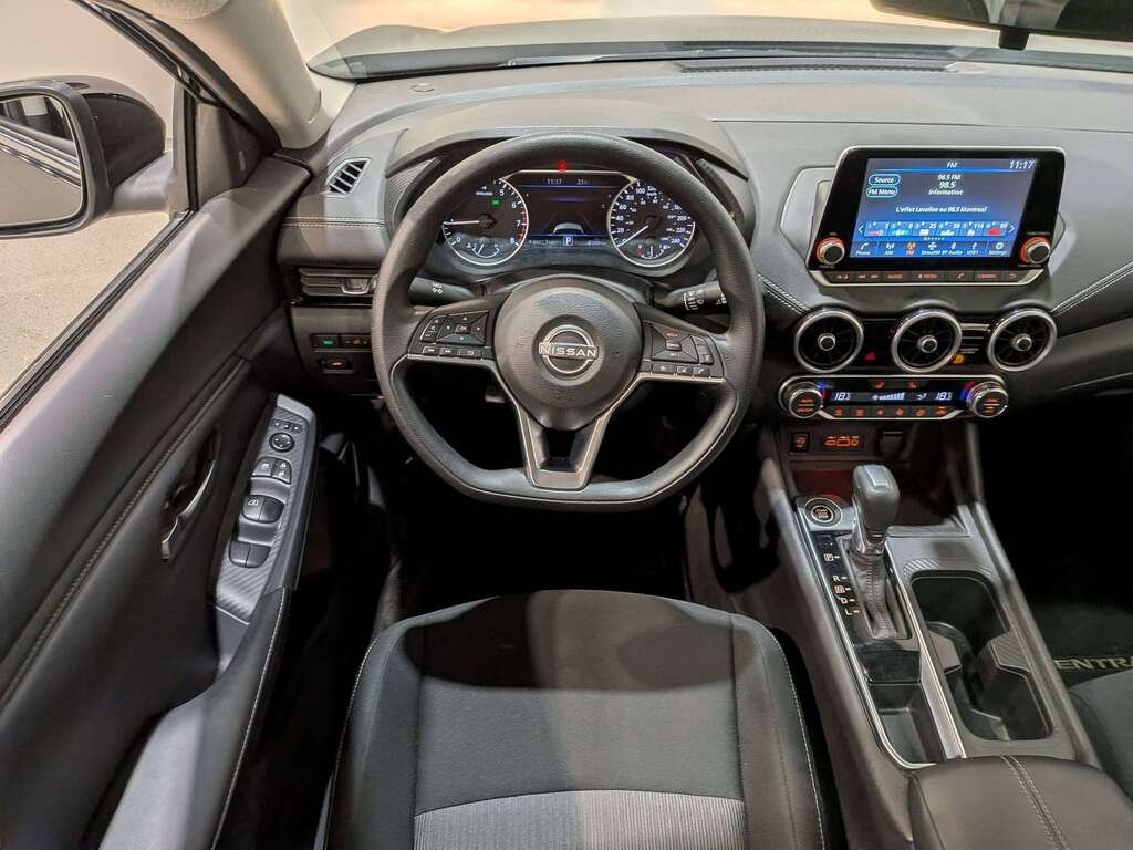 2024 Nissan Sentra SV CVT Black Val-David - photo #11