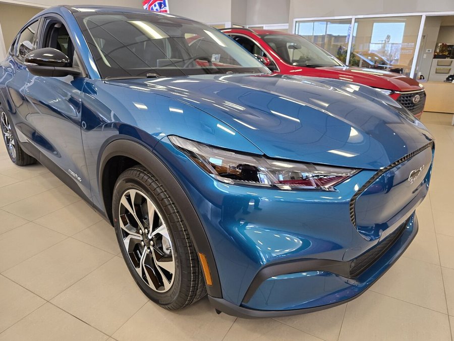 Ford Mustang Mach-E 2026 Bleu Adriatique métallisé