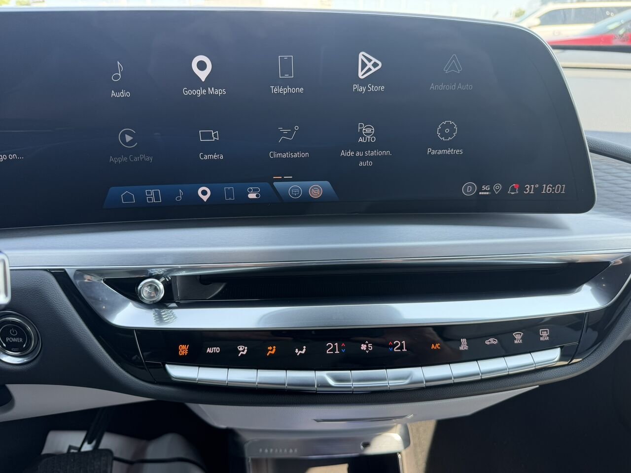 Cadillac LYRIQ LUXURY AWD FINANCEMENT À PARTIR DE 0.99% 2024 Gris Laval - photo #23