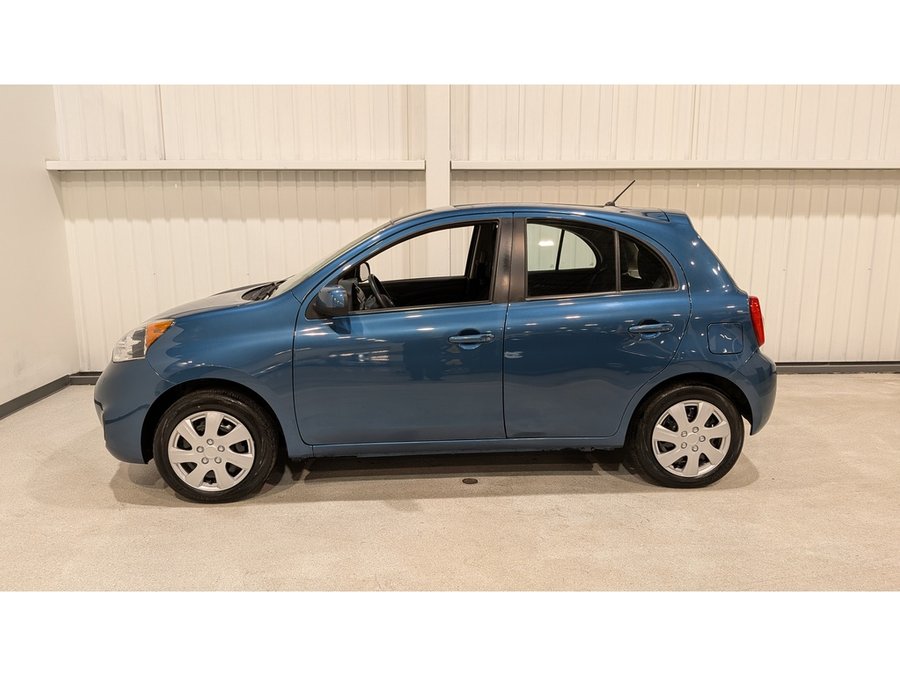 2017 Nissan Micra Blue