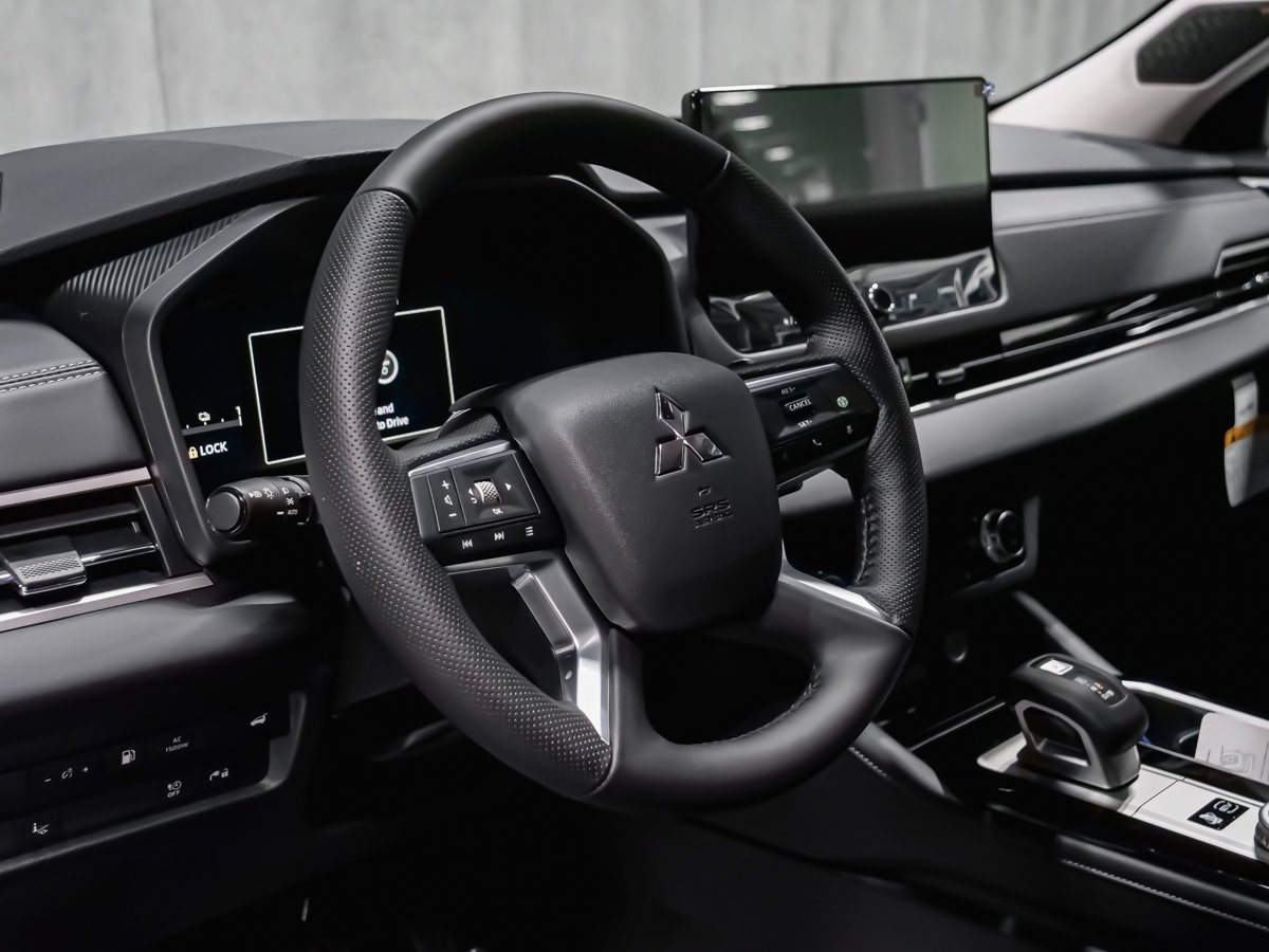 2026 Mitsubishi Outlander Plug-In Hybrid GT Black Diamond Premium Finish Montreal - photo #8