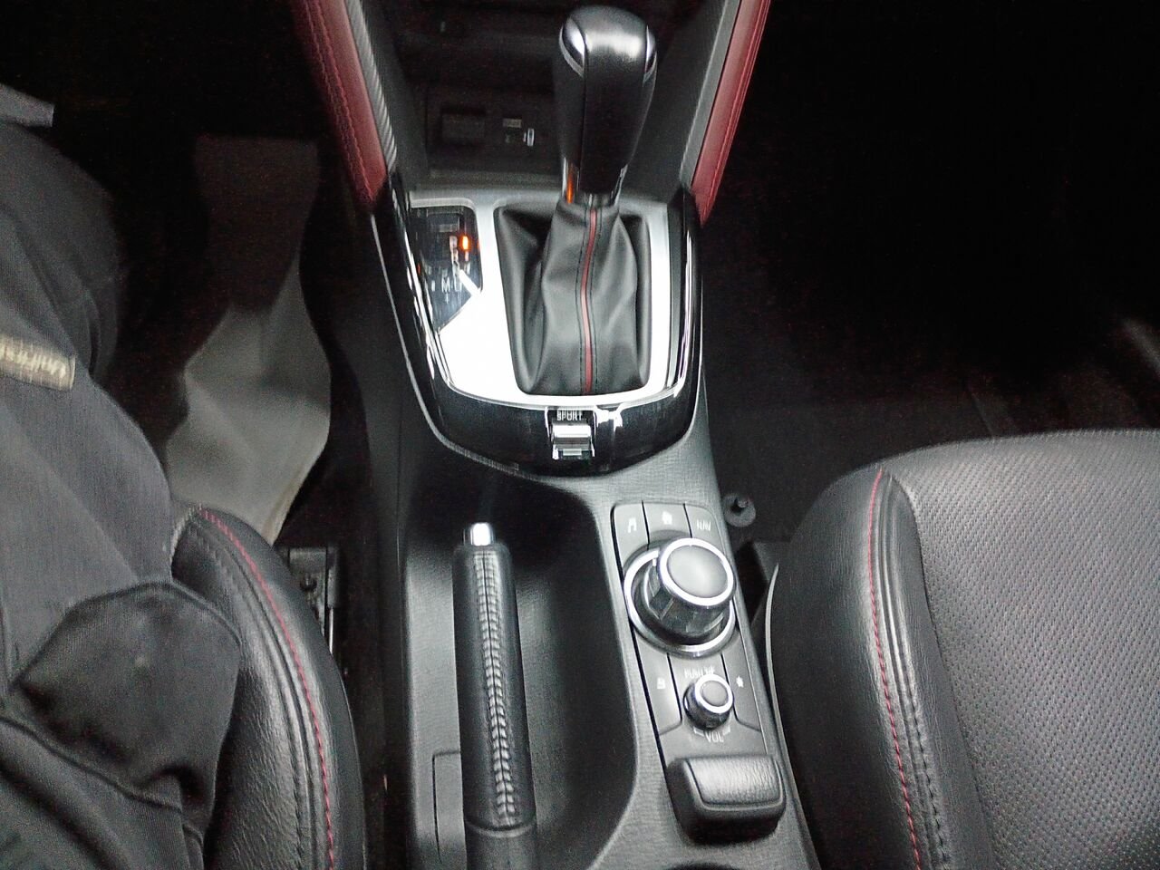 2016 Mazda CX-3 White Blainville - photo #28