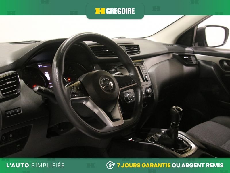 Nissan Qashqai 822289 | S FWD MANUEL AC GR ELECT CAM RECUL BLEUTOOTH 2020 Gris Laval - photo #11