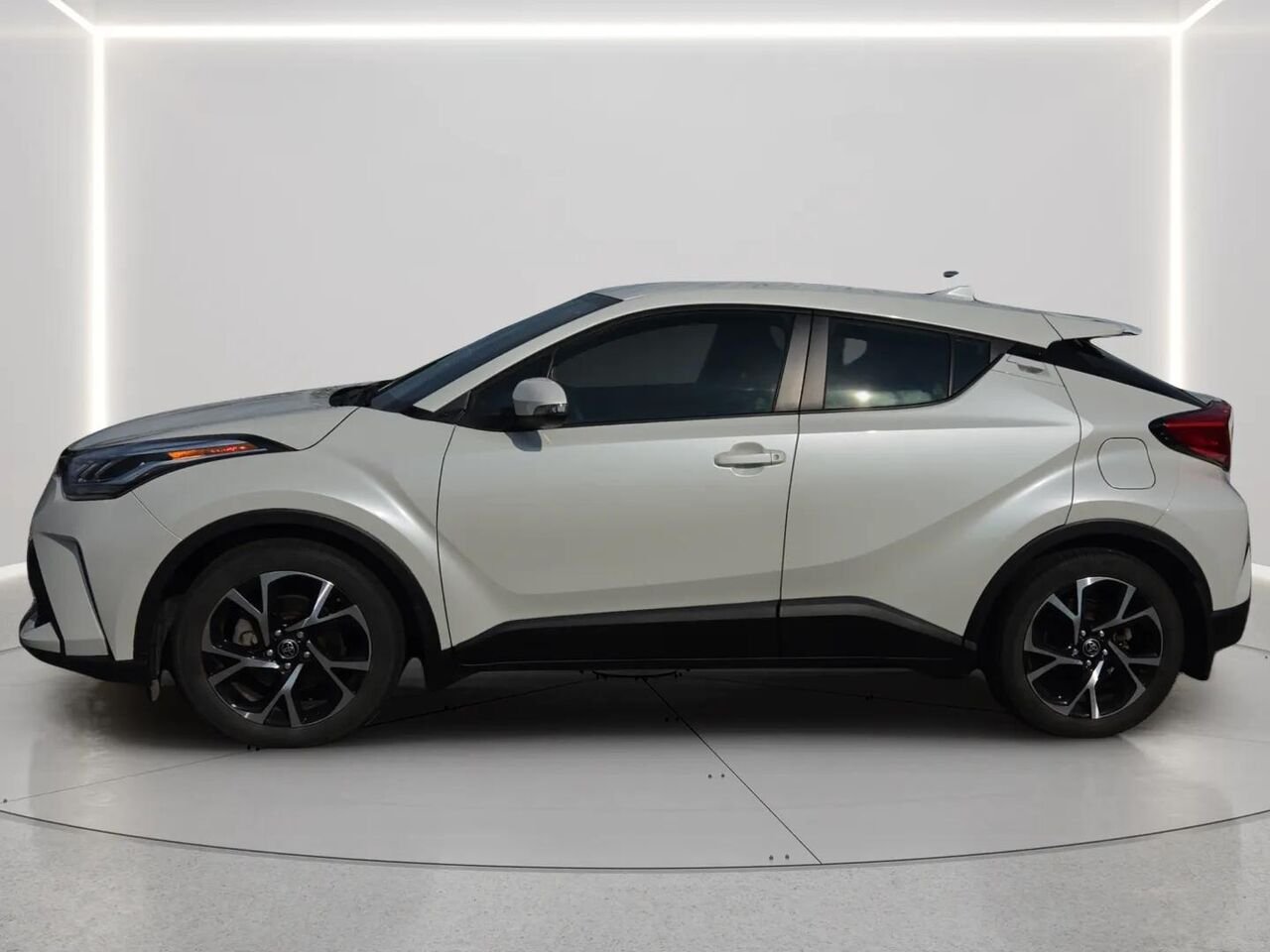 TOYOTA C-HR XLE PREMIUM 2021 Blizzard nacré Gatineau - photo #1