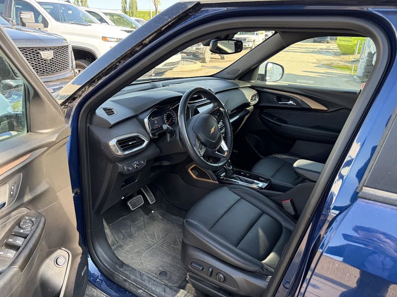 2023 Chevrolet Trailblazer AWD 4dr ACTIV Blue Sherwood Park - photo #6