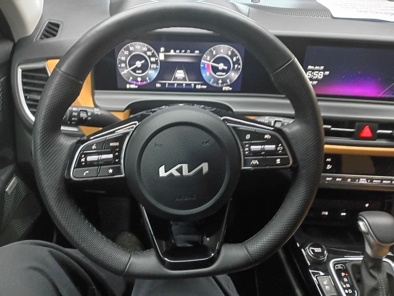 Kia Seltos 2025 Blanc Blainville - photo #24