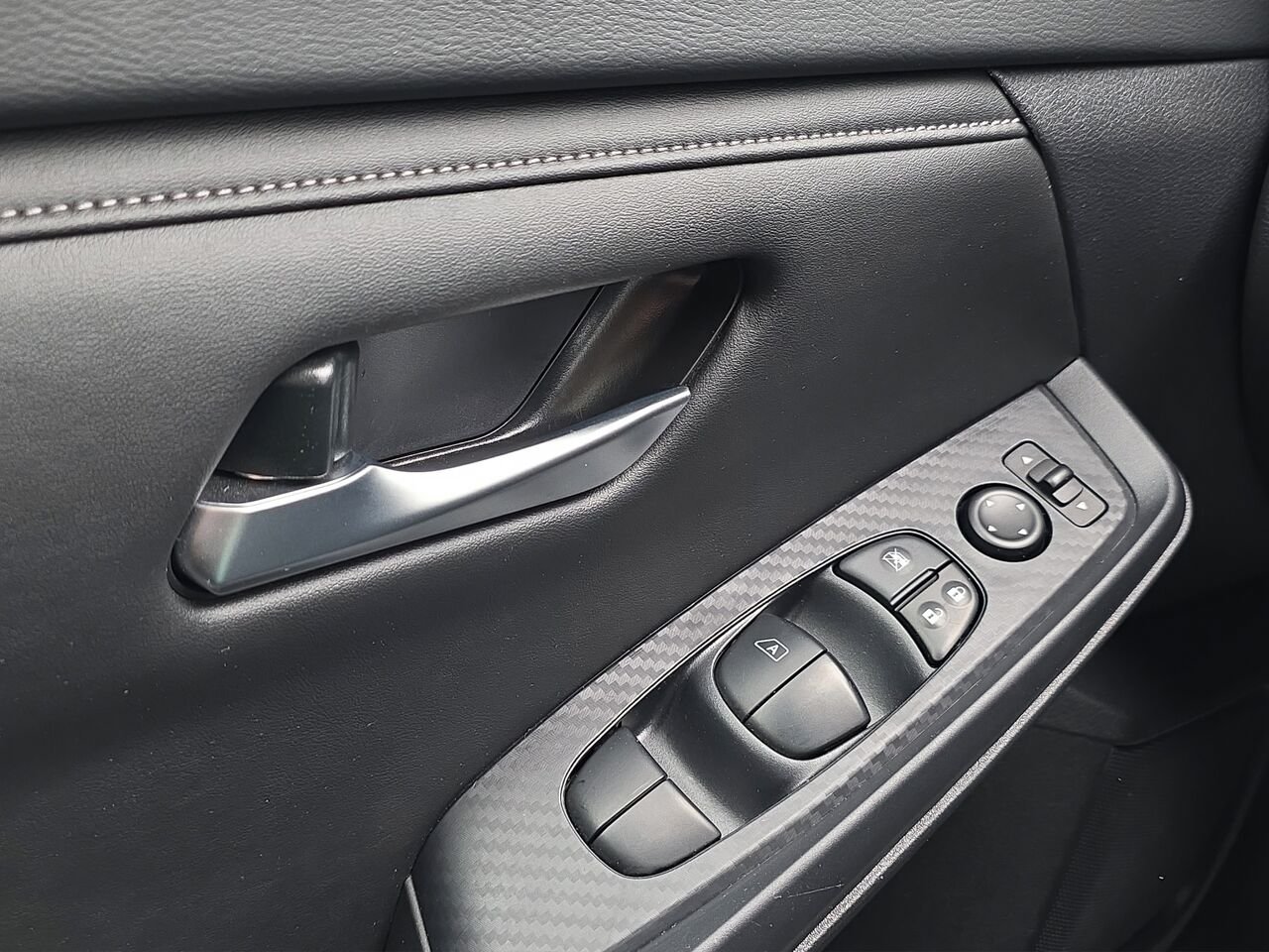Nissan Sentra SV CVT, toit ouvrant, écran tactile, sièges chauffants 2024 Blanc Val-David - photo #13