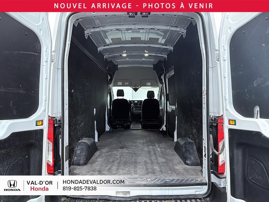 Ford Transit fourgon utilitaire T-250 TI toit surélevé 148 po PNBV de 9 070 lb 2025 2025 Blanc