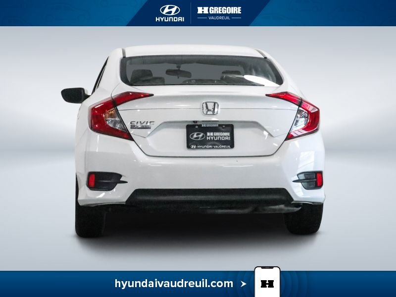 2018 Honda Civic White Blainville - photo #8
