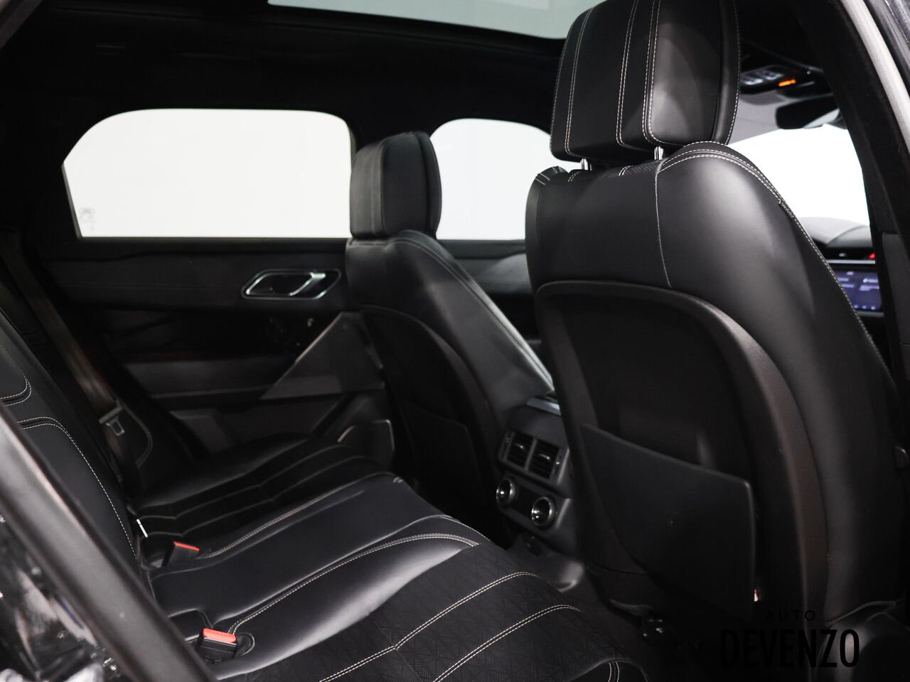 Land Rover Range Rover Velar 2018 Noir Saint-Eustache - photo #8
