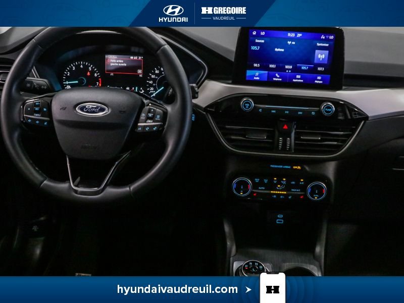 2022 Ford Escape Grey Laval - photo #23