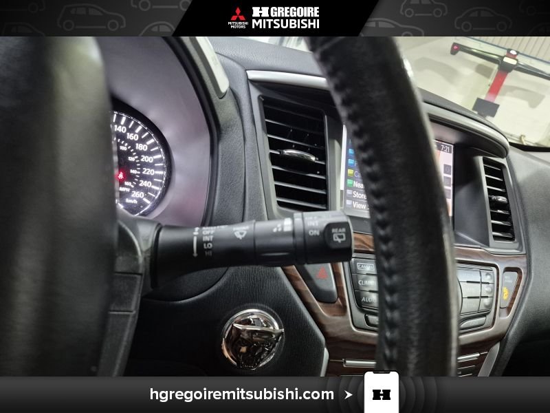 2017 Nissan Pathfinder Black Laval - photo #23