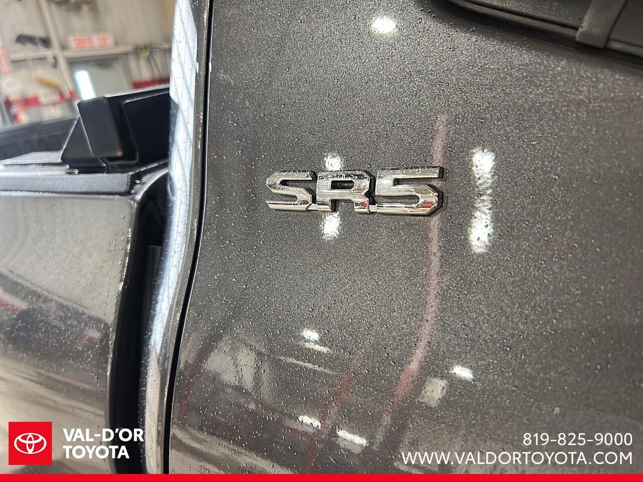 2026 Toyota Tundra SR5 Double Cab 4x4 caisse longue Magnetic Grey Metallic Val-d'Or - photo #6