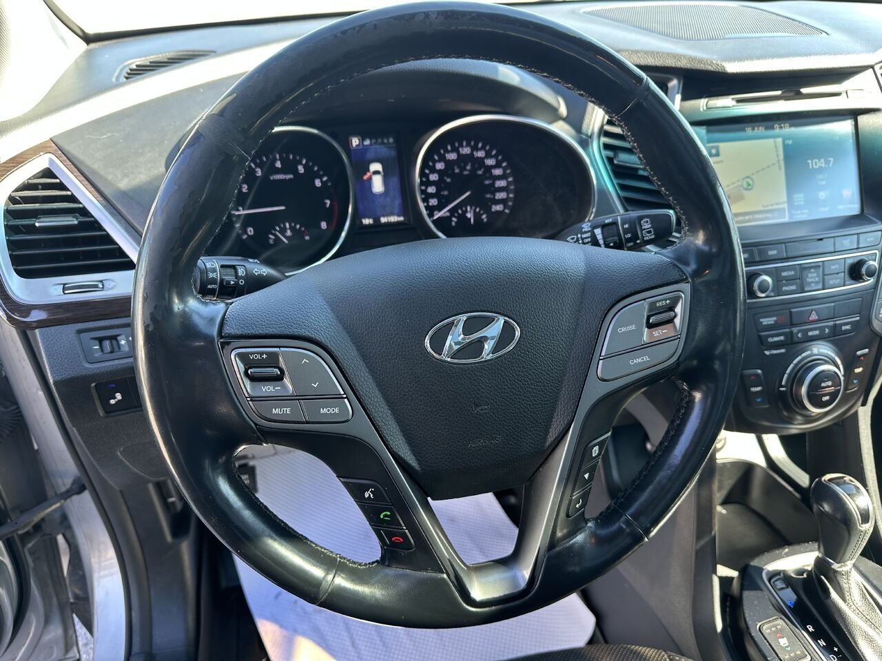 HYUNDAI SANTA FE SE Limited 6 places 4 portes TI 2017 Argent Gatineau - photo #6