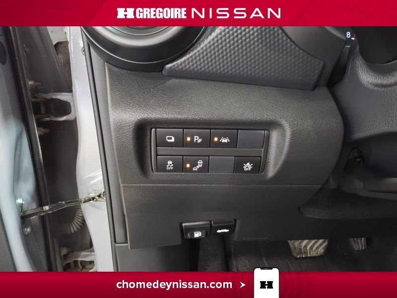 Nissan Kicks 2024 Gris Blainville - photo #14