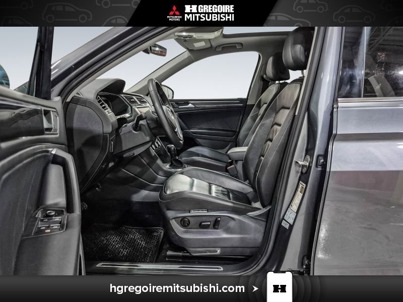 Volkswagen Tiguan MH4223 | Highline * AWD * Cuir * Toit * Carplay * Caméra * 2020 Gris Laval - photo #13