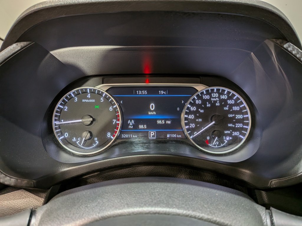 Nissan Sentra SR Manual 2024 Bleu Val-David - photo #16
