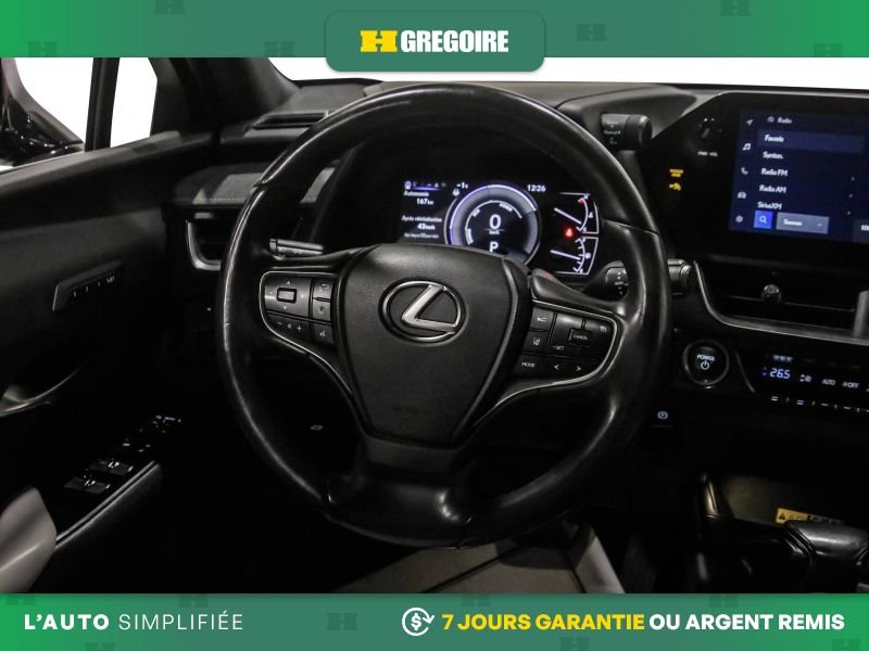 2023 Lexus UX Black Blainville - photo #18
