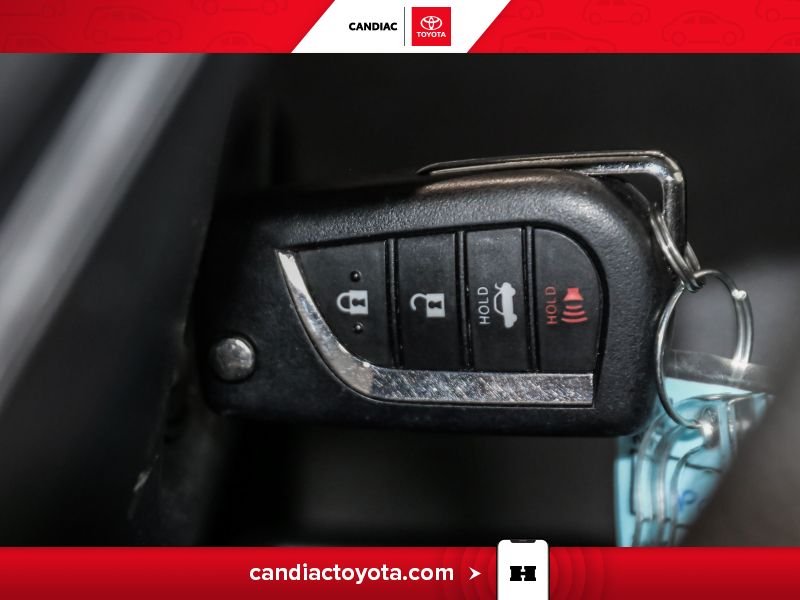 Toyota Corolla 2022 Bleu Blainville - photo #23