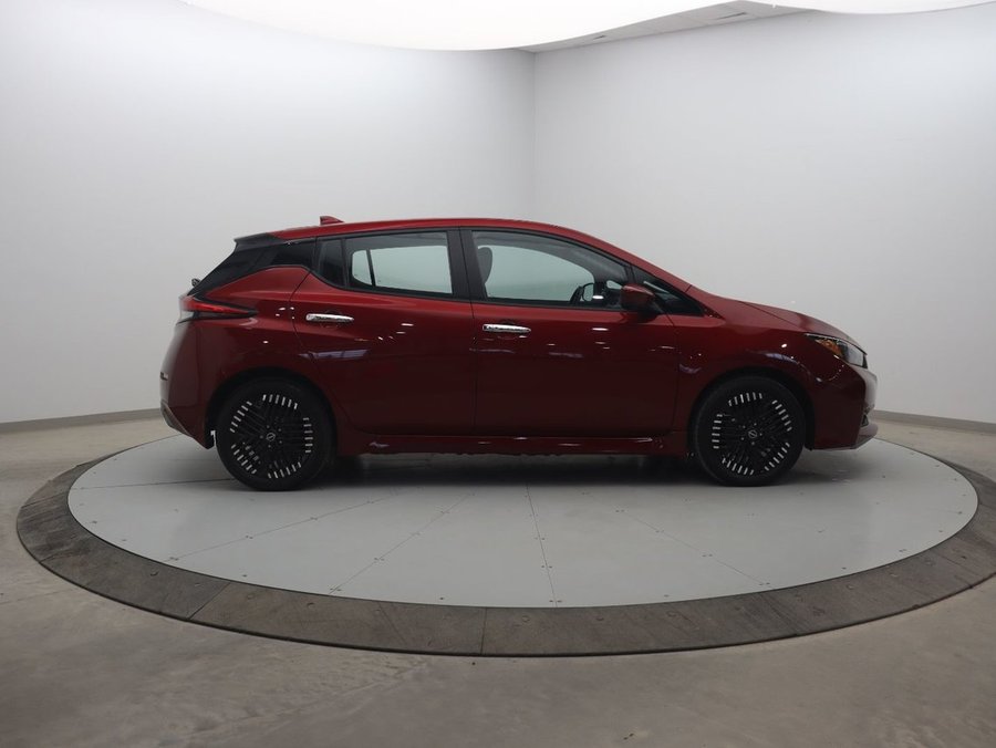 2024 Nissan LEAF 2024 Scarlet Ember Metallic