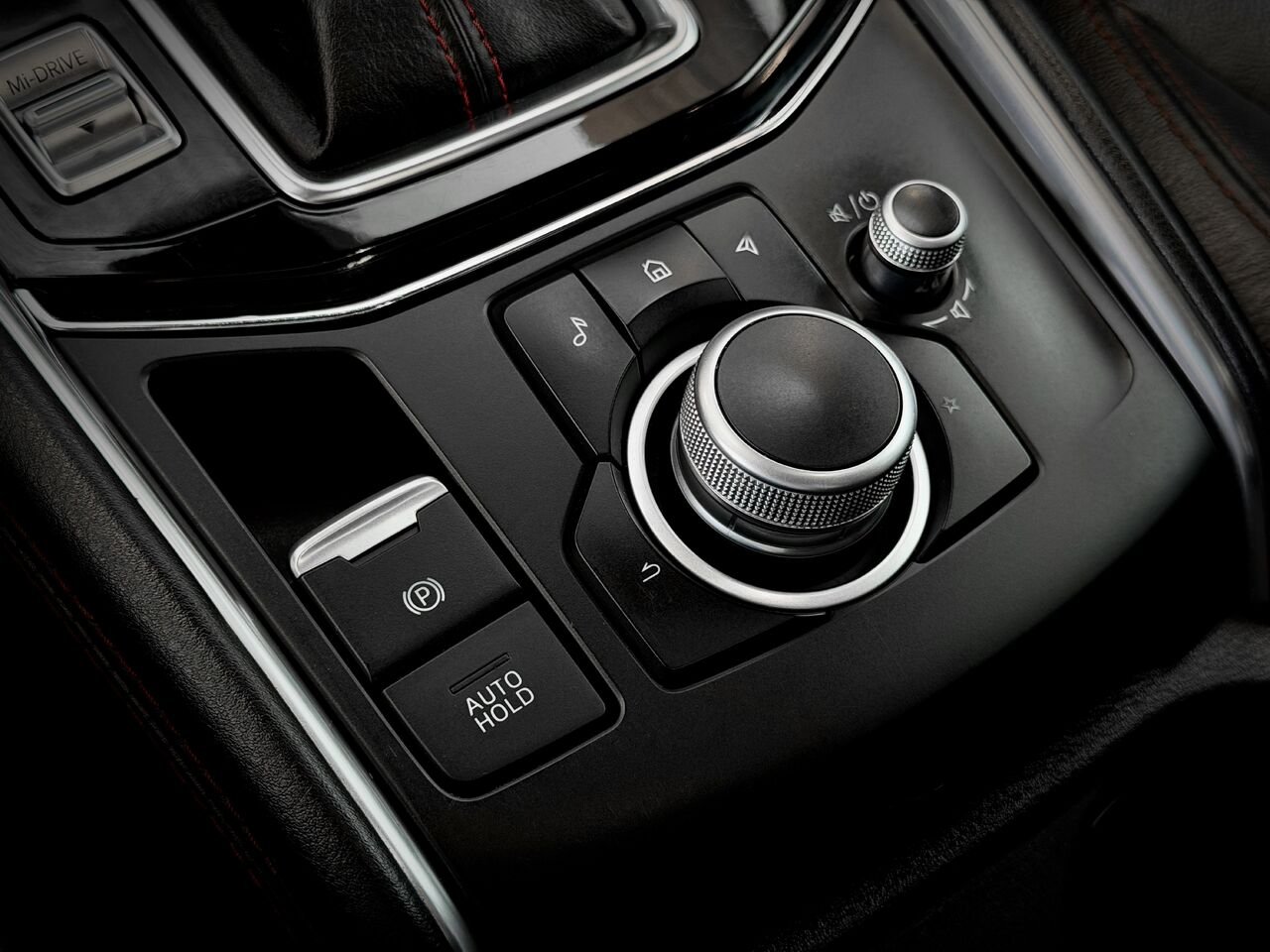 2022 Mazda CX-5 Red Notre-Dame-des-Prairies - photo #34