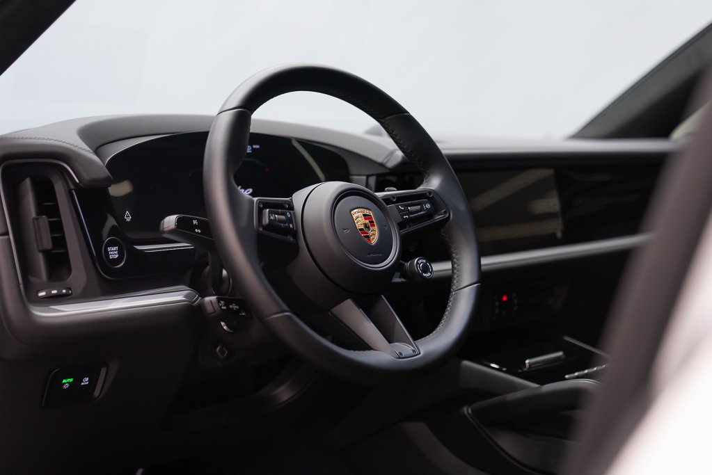 2024 Porsche Cayenne Turbo E-Hybrid Coupe AWD White Kirkland - photo #14