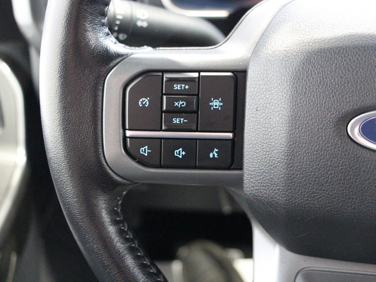 2022 Ford F-150 XLT cabine SuperCrew 4RM caisse de 6,5 pi White Châteauguay - photo #24