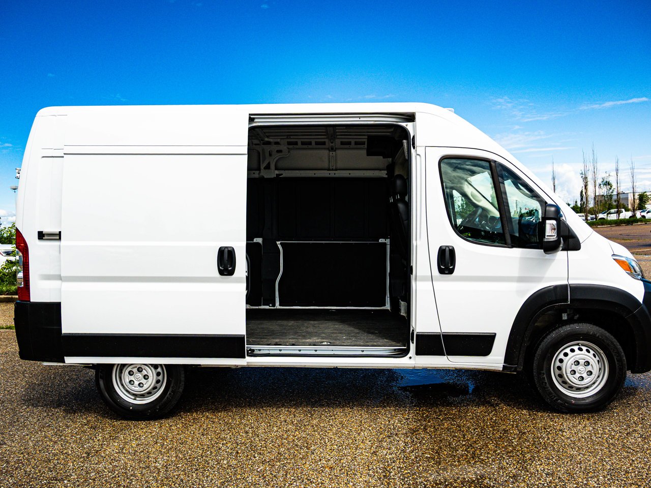 2025 Ram ProMaster Cargo Van SLT 2500 High Roof 136 WB White Sherwood Park - photo #24