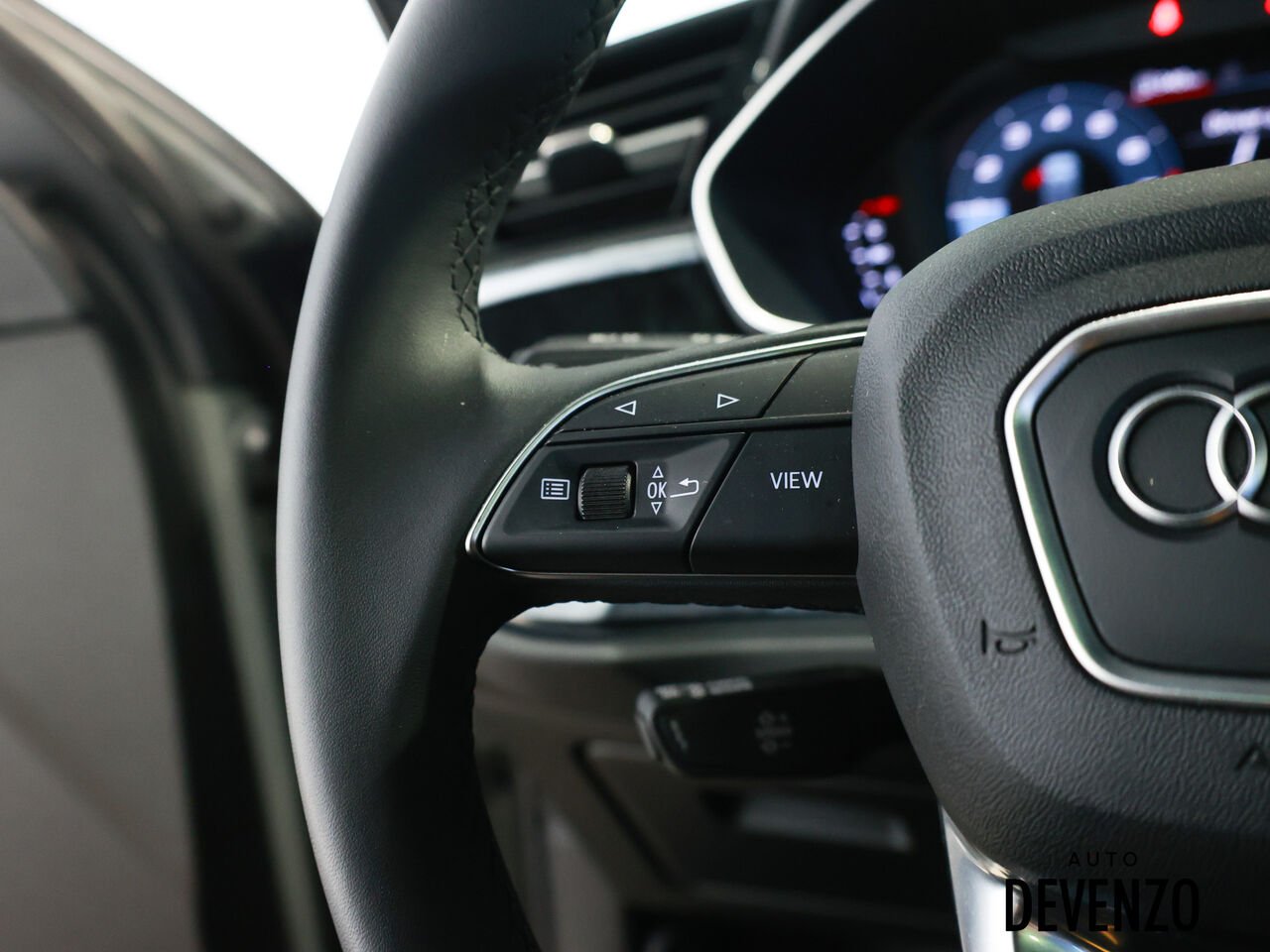 2025 Audi Q3 Grey Saint-Eustache - photo #15