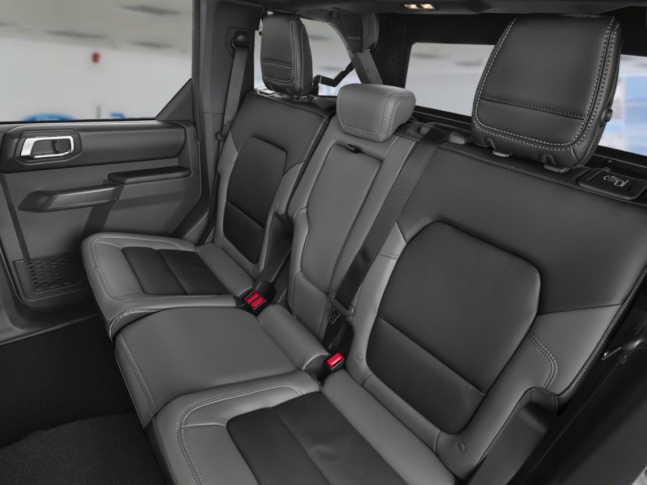 Ford Bronco 2026 Noir ombre Rouyn-Noranda - photo #5