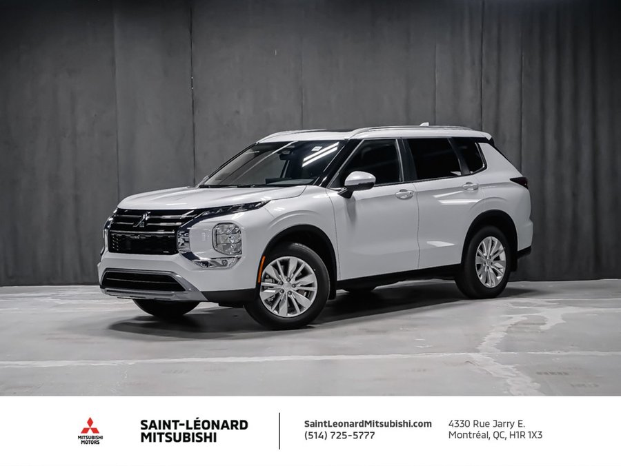 2026 Mitsubishi Outlander SE White Diamond