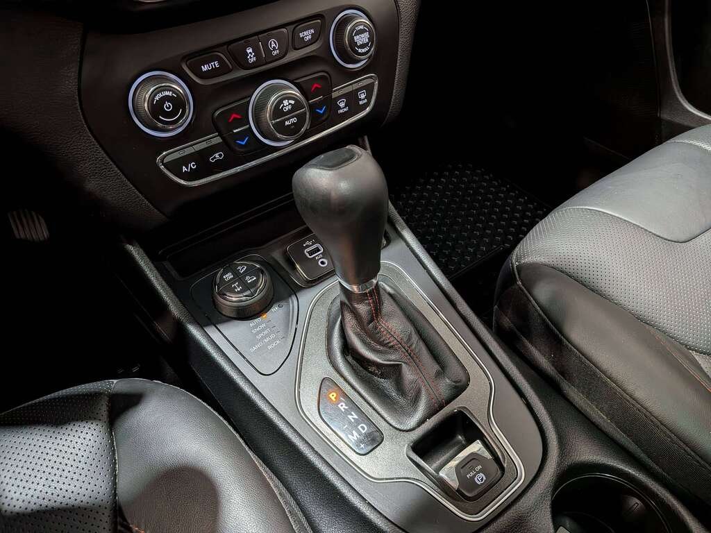 Jeep Cherokee 2021 Vert Val-David - photo #20