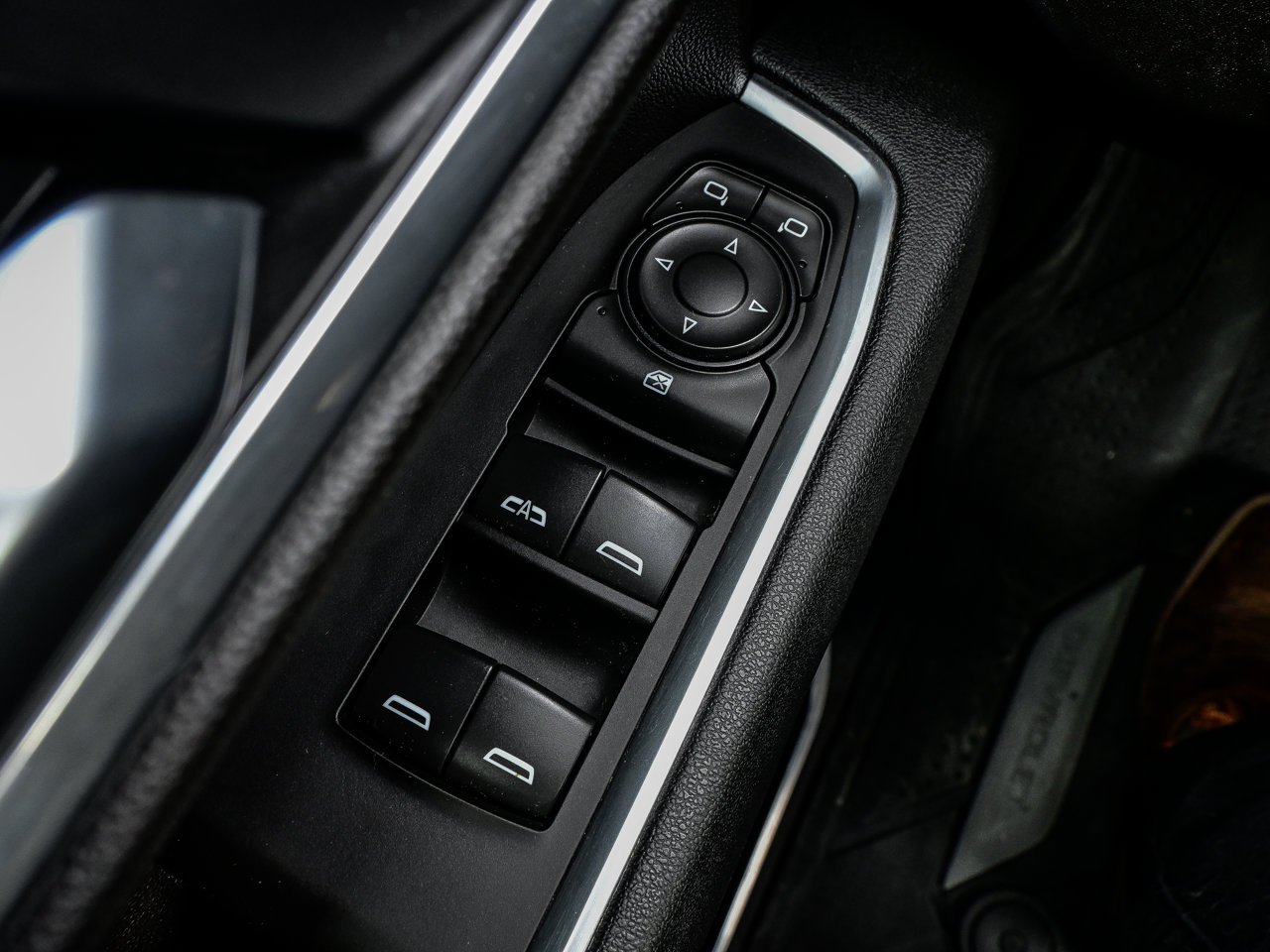 2026 Chevrolet Silverado 1500 4WD Crew Cab 147 LT Black Sherwood Park - photo #17