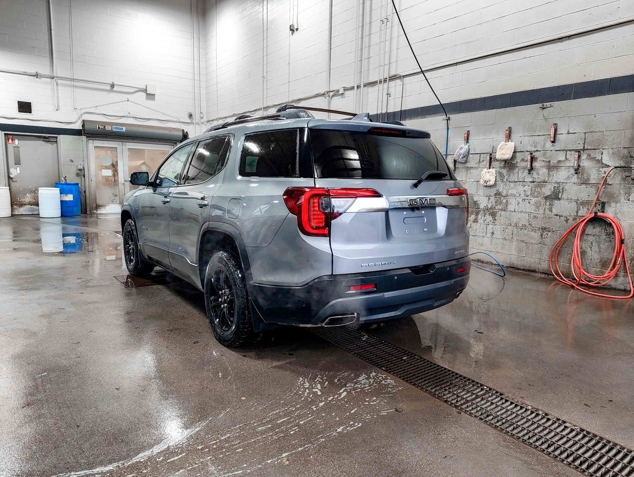 2021 GMC Acadia AWD 4dr AT4 Grey Sherwood Park - photo #4