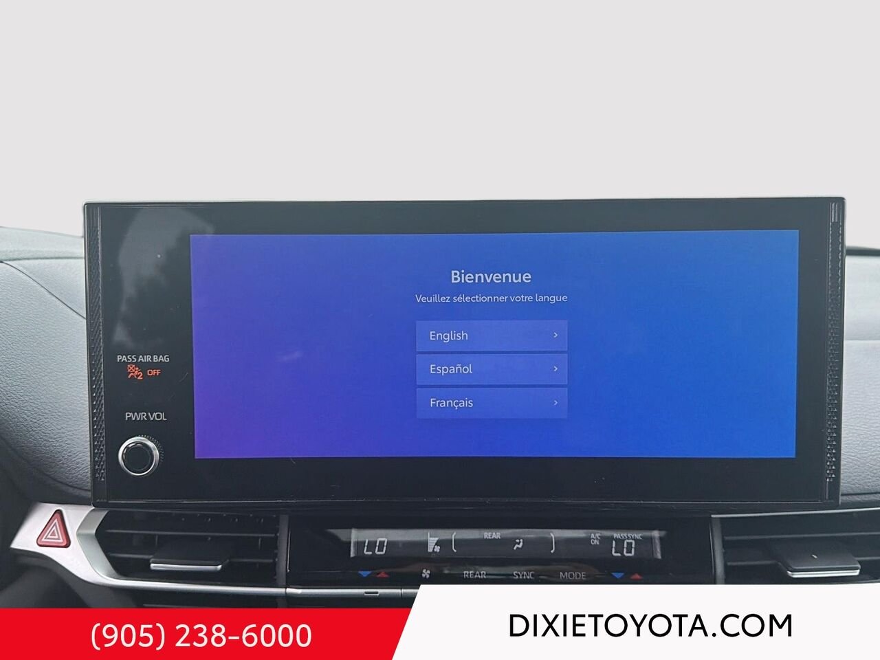 2025 Toyota Sienna Hybrid XLE FWD / CLEAN CARFAX / HEATED SEATS / MOONROOF / ALLOY WHEELS / CARPLAY AND ANDROID AUTO Black Mississauga - photo #14