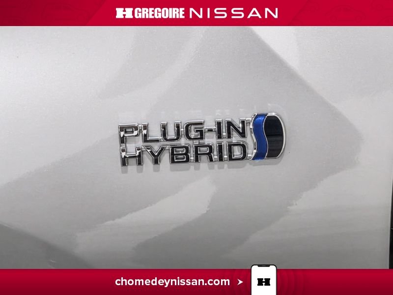 2022 Toyota Prius White Blainville - photo #27