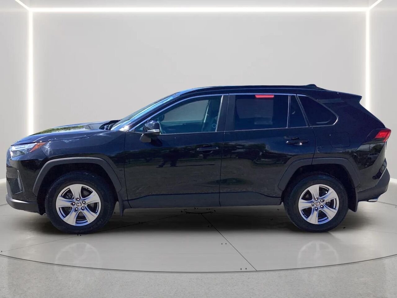 2024 TOYOTA RAV4 XLE Black Gatineau - photo #1