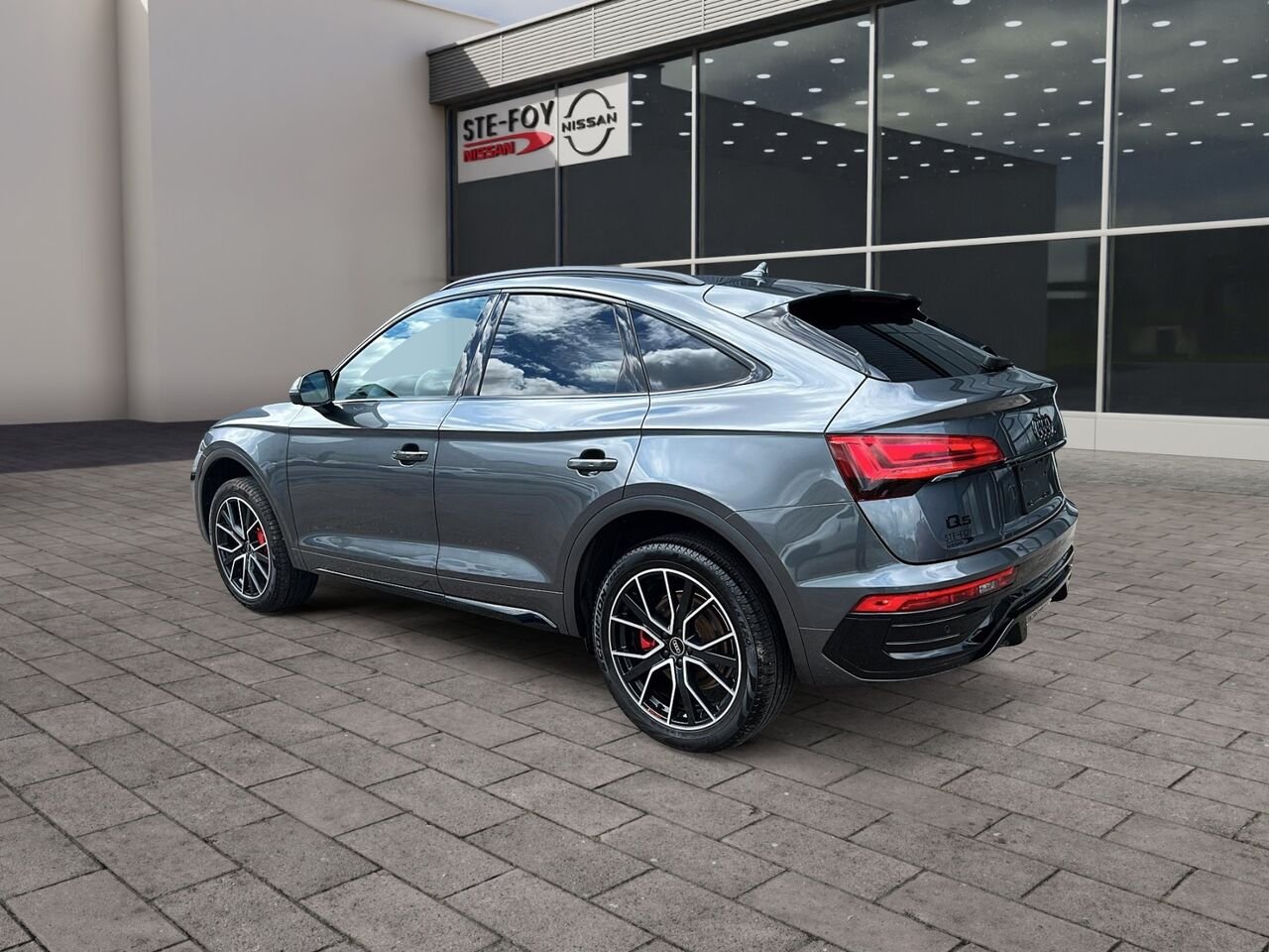 2025 Audi Q5 Sportback PROGRESSIV Grey Québec - photo #3