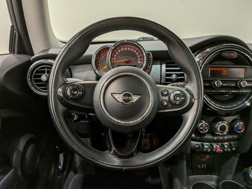 MINI Cooper Hardtop 3dr HB 2015 Bleu Val-David - photo #12